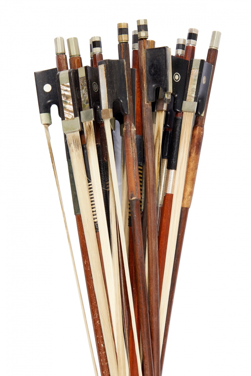 Lot 139 - A bundle of bows - 8th December 2015 Auction